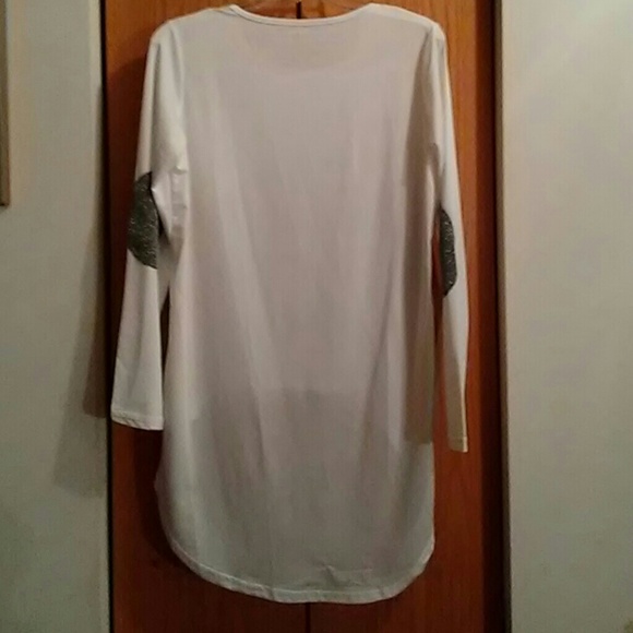 Top - Picture 3 of 4